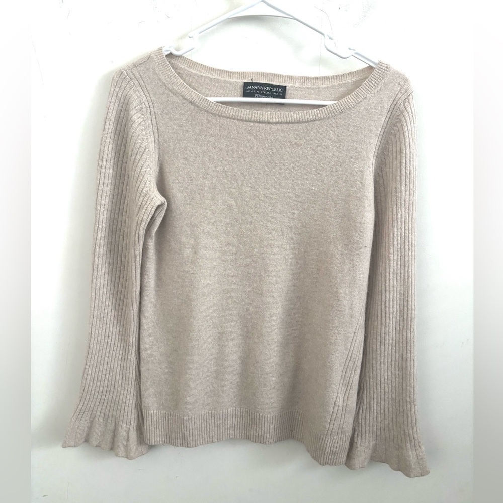Banana Republic Sweater Wool Cashmere S Bell Sleeve Cream Quiet Luxury Parisian